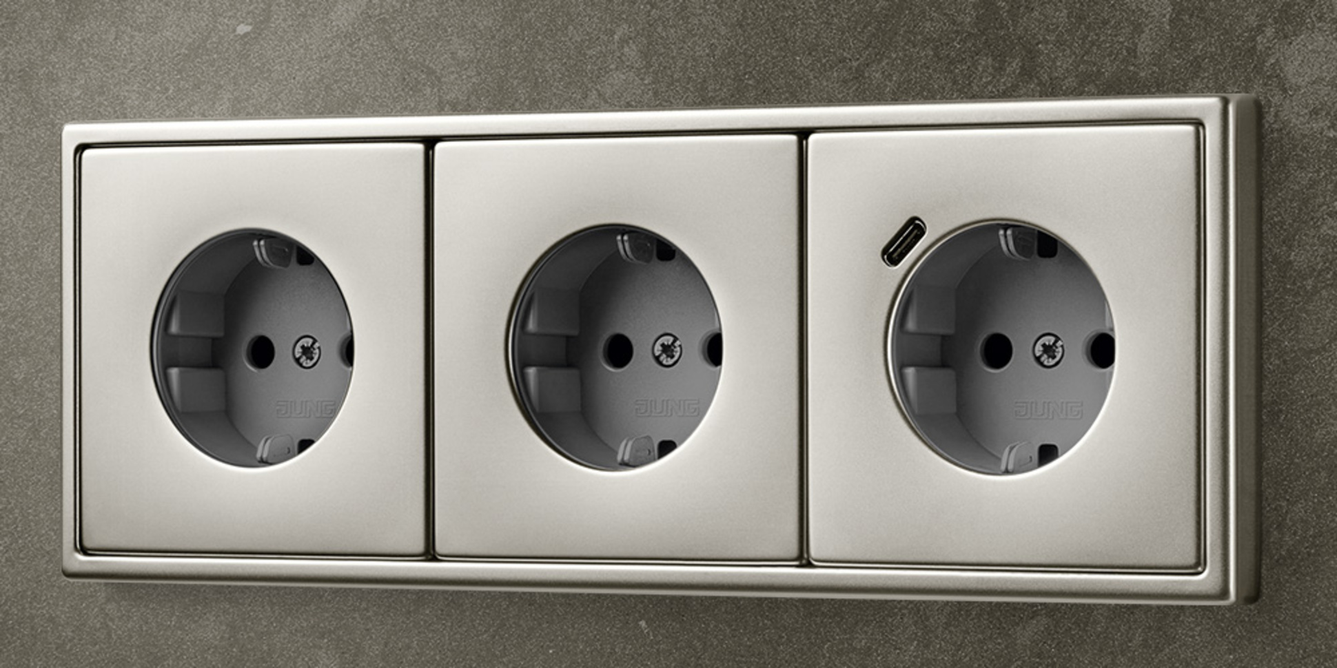 SCHUKO® Steckdosen mit USB bei Marc Swoboda Elektrotechnik in Mannheim